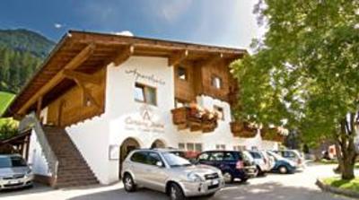 фото отеля Aparthaus Camping Stubai