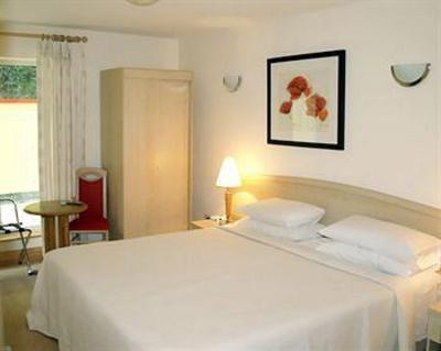 фото отеля Bella Vista Hotel & Self Catering Suites
