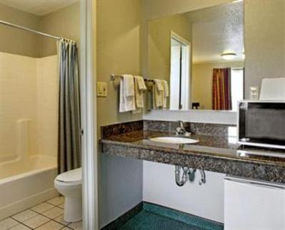 фото отеля Americas Best Value Inn North