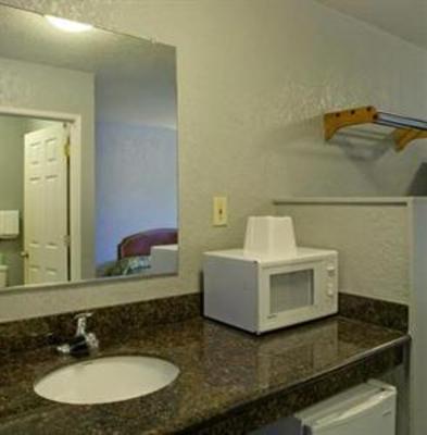 фото отеля Americas Best Value Inn North