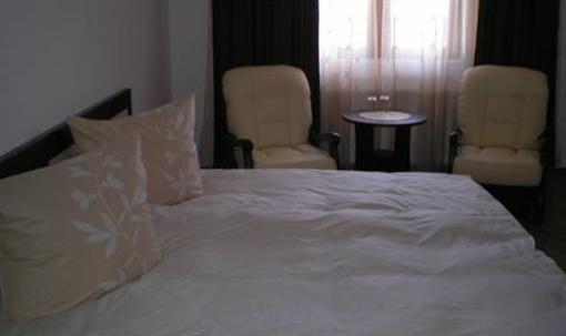 фото отеля Guesthouse Denim Sibiu