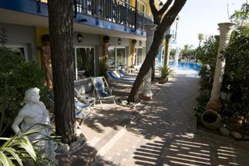 фото отеля Hotel Napoleon Lido di Jesolo