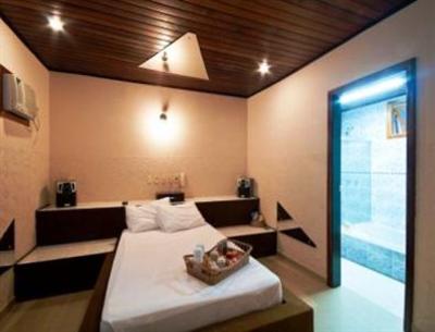 фото отеля First Motel