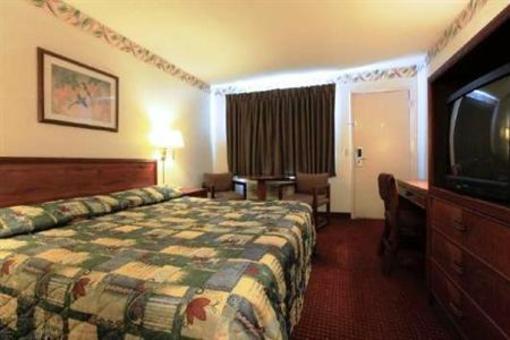 фото отеля Americas Best Value Inn/Huber Heights