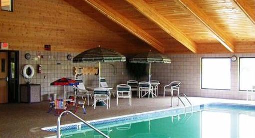 фото отеля AmericInn Lodge & Suites Oscoda _ AuSable River