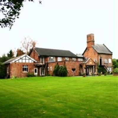 фото отеля Wincham Hall Hotel