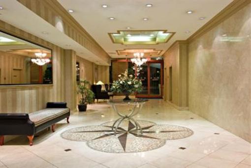 фото отеля Holiday Inn Express Hotel Vancouver Metrotown