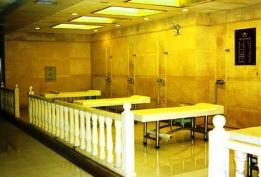 фото отеля Century Crown Hotel