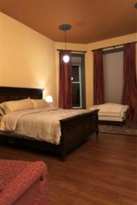 фото отеля Grand Center Guesthouse Saint Louis