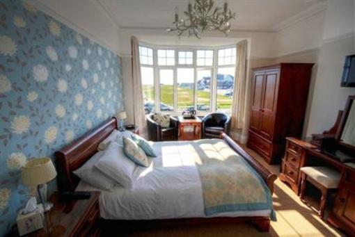 фото отеля East Beach Guest House