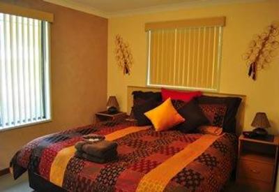 фото отеля Mandurah Caravan and Tourist Park