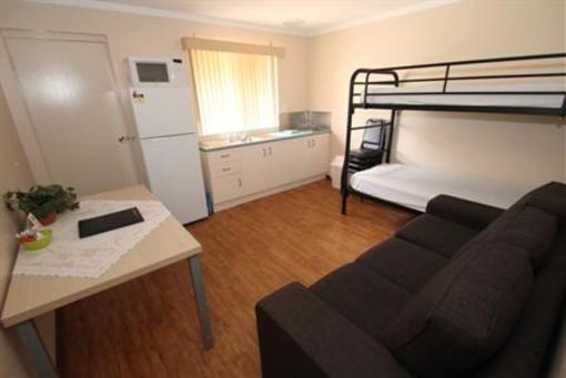фото отеля Mandurah Caravan and Tourist Park