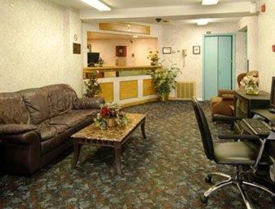 фото отеля Super 8 Utica