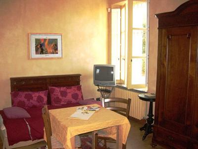 фото отеля Antica Casa Nebiolo Apartment Portacomaro