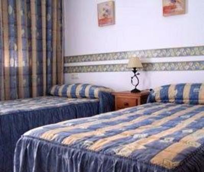 фото отеля Tres Soles Hotel Nerja