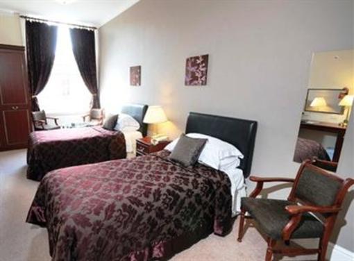 фото отеля Old Post House Hotel