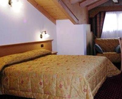 фото отеля Hotel Genzianella Commezzadura