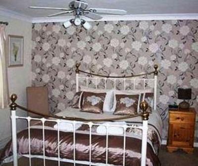 фото отеля Sharons Bed & Breakfast