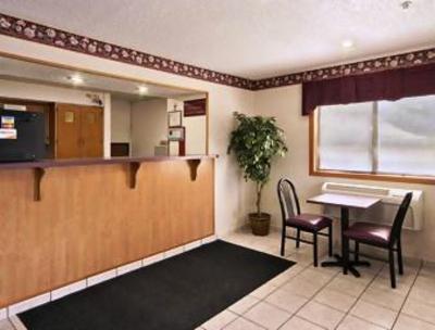 фото отеля Super 8 Pittsburgh Airport