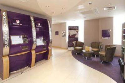 фото отеля Premier Inn Stratford Upon Avon Central