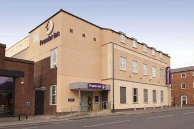 фото отеля Premier Inn Stratford Upon Avon Central