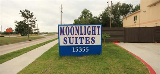 фото отеля Moonlight Suites