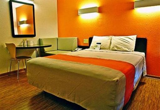 фото отеля Motel 6 Oshkosh