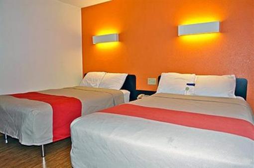 фото отеля Motel 6 Oshkosh