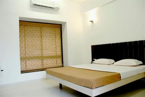 фото отеля Hotel Manmandir Executive