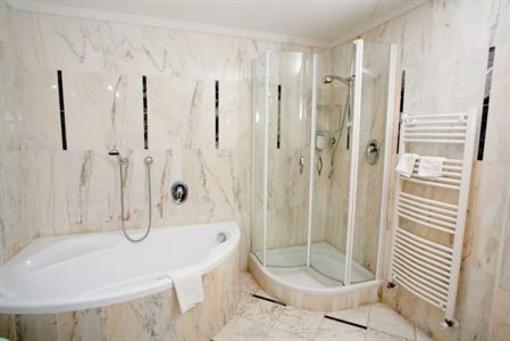 фото отеля Hotel Burggräfler-Hof Merano
