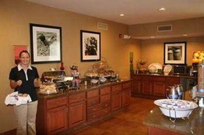 фото отеля Hampton Inn & Suites Greeley