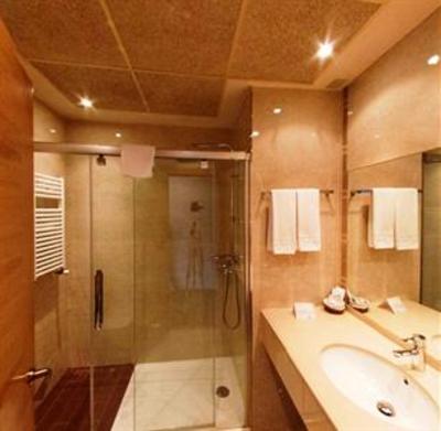 фото отеля Hotel Don Paco Llanes
