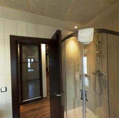 фото отеля Hotel Don Paco Llanes