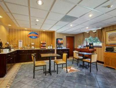 фото отеля Baymont Inn & Suites Carthage