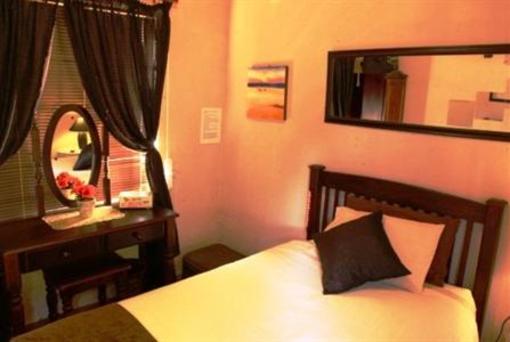 фото отеля A Little Paradise Guest House Johannesburg