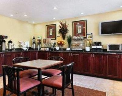 фото отеля Microtel South Charleston
