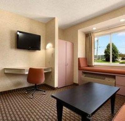 фото отеля Microtel South Charleston