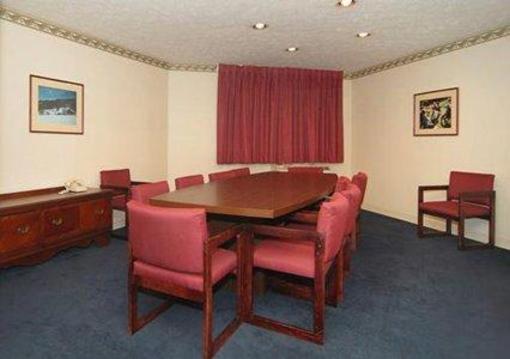 фото отеля Comfort Inn at Maplewood