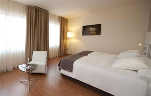 фото отеля Hotel Via de la Plata Spa