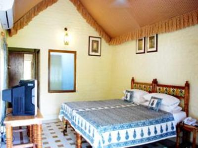 фото отеля Hotel Sunbird Bharatpur