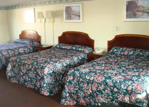фото отеля American Host Motel
