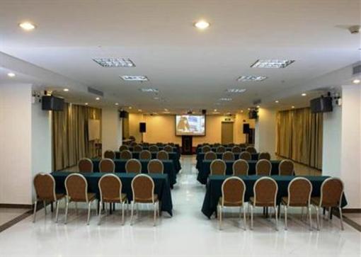фото отеля Hotspring Yihua Holiday Hotel