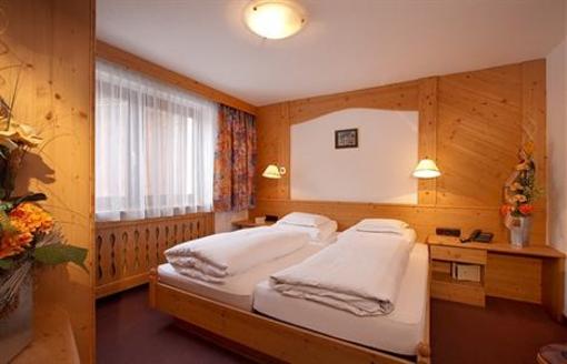 фото отеля Haus Martinshof Pension Hotel Obergurgl