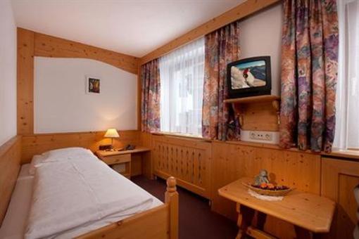 фото отеля Haus Martinshof Pension Hotel Obergurgl