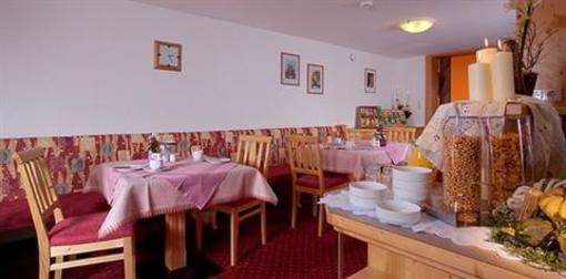 фото отеля Haus Martinshof Pension Hotel Obergurgl