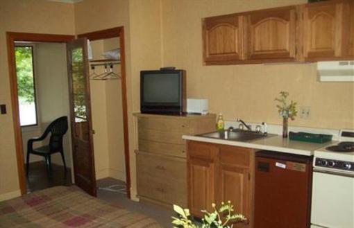 фото отеля Boulders Lakefront Motel