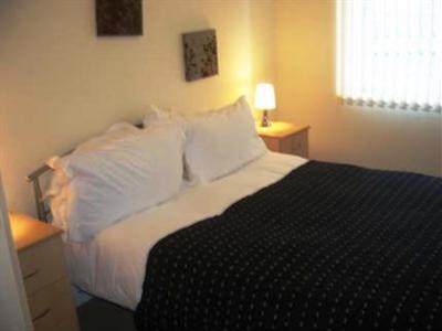 фото отеля Executive Bay Apartments