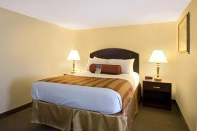фото отеля BEST WESTERN Captain's Quarters