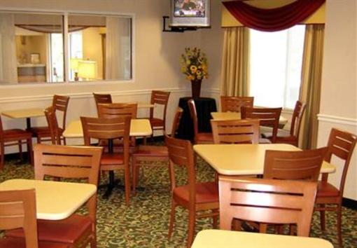 фото отеля Fairfield Inn St. Louis St. Charles