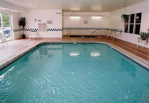 фото отеля Fairfield Inn St. Louis St. Charles